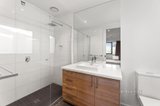 https://images.listonce.com.au/custom/160x/listings/13-station-street-burwood-vic-3125/382/01444382_img_07.jpg?bDeWEyvouP8