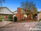 https://images.listonce.com.au/custom/160x/listings/13-swinburne-avenue-mooroolbark-vic-3138/460/01526460_img_19.jpg?j_2SLKAUhpA