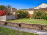 https://images.listonce.com.au/custom/160x/listings/13-swinburne-avenue-mooroolbark-vic-3138/460/01526460_img_21.jpg?ugFIeYIs7qY