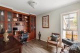 https://images.listonce.com.au/custom/160x/listings/13-tetragona-way-diamond-creek-vic-3089/922/01822922_img_09.jpg?vMvTARnWv9w