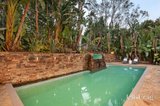 https://images.listonce.com.au/custom/160x/listings/13-tetragona-way-diamond-creek-vic-3089/922/01822922_img_19.jpg?LJim16nZ4Nk