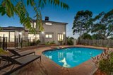 https://images.listonce.com.au/custom/160x/listings/13-tolstoy-court-doncaster-east-vic-3109/539/00238539_img_09.jpg?OANqchgFkaI