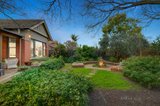 https://images.listonce.com.au/custom/160x/listings/13-trevelyan-street-elsternwick-vic-3185/744/00824744_img_10.jpg?nzzujIhrv4k