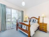 https://images.listonce.com.au/custom/160x/listings/13-valma-court-forest-hill-vic-3131/686/01743686_img_09.jpg?ni4fbF16mQo