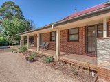 https://images.listonce.com.au/custom/160x/listings/13-victoria-road-kinglake-vic-3763/342/01525342_img_16.jpg?vum-mv9gfFY