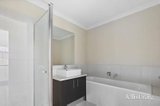 https://images.listonce.com.au/custom/160x/listings/13-whidburn-place-sebastopol-vic-3356/787/01971787_img_01.jpg?rEf7NnM26E8