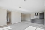 https://images.listonce.com.au/custom/160x/listings/13-whidburn-place-sebastopol-vic-3356/787/01971787_img_06.jpg?r6ku_pAqkOQ