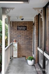 https://images.listonce.com.au/custom/160x/listings/130-challenger-street-diamond-creek-vic-3089/979/01982979_img_15.jpg?vcP2Okaw9E4