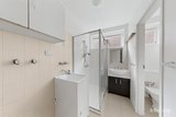 https://images.listonce.com.au/custom/160x/listings/130-finsbury-street-flemington-vic-3031/056/01976056_img_04.jpg?YUdD-HLhC2w