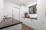 https://images.listonce.com.au/custom/160x/listings/130-kardinia-crescent-warranwood-vic-3134/394/01323394_img_11.jpg?3My4sBHf-Fc