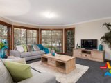 https://images.listonce.com.au/custom/160x/listings/130-lakeview-drive-lilydale-vic-3140/592/01524592_img_02.jpg?cohzaIPLDrU