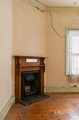 https://images.listonce.com.au/custom/160x/listings/130-pearson-street-brunswick-west-vic-3055/424/01967424_img_10.jpg?UEKZ39DGM_Q