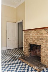 https://images.listonce.com.au/custom/160x/listings/130-pearson-street-brunswick-west-vic-3055/424/01967424_img_14.jpg?xFLovcAL3HU