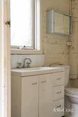 https://images.listonce.com.au/custom/160x/listings/130-pearson-street-brunswick-west-vic-3055/424/01967424_img_18.jpg?zg2l669GNQA