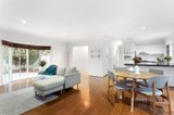https://images.listonce.com.au/custom/160x/listings/130-st-johns-wood-road-mount-waverley-vic-3149/315/01073315_img_06.jpg?IHVpAWywqAo