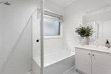 https://images.listonce.com.au/custom/160x/listings/130-st-johns-wood-road-mount-waverley-vic-3149/315/01073315_img_09.jpg?vjP4VtAUvC0