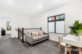https://images.listonce.com.au/custom/160x/listings/130-station-street-burwood-vic-3125/744/01910744_img_11.jpg?SgnVNZQ36XA
