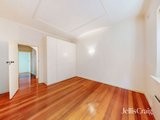 https://images.listonce.com.au/custom/160x/listings/130-tennyson-street-elwood-vic-3184/675/01858675_img_06.jpg?ijFIzaehkxk