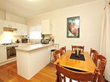 https://images.listonce.com.au/custom/160x/listings/130-timms-avenue-croydon-vic-3136/224/01525224_img_04.jpg?1imzEex7NFY