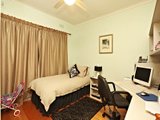 https://images.listonce.com.au/custom/160x/listings/130-timms-avenue-croydon-vic-3136/224/01525224_img_07.jpg?WpW4x9tB4ok