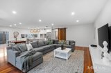 https://images.listonce.com.au/custom/160x/listings/130-woodhouse-grove-box-hill-north-vic-3129/299/01766299_img_04.jpg?_y6p_-c8WqY