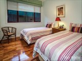 https://images.listonce.com.au/custom/160x/listings/1305-gallaghers-road-glen-waverley-vic-3150/837/01658837_img_08.jpg?sp3auEspLUA