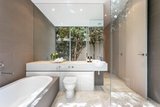 https://images.listonce.com.au/custom/160x/listings/130a-church-street-hawthorn-vic-3122/356/01685356_img_06.jpg?pBnDMPNfdc0
