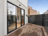 https://images.listonce.com.au/custom/160x/listings/131-3-curlew-court-doncaster-vic-3108/701/01732701_img_10.jpg?F06T6kXYcns