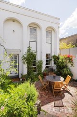https://images.listonce.com.au/custom/160x/listings/131-35-foley-street-kew-vic-3101/950/01987950_img_11.jpg?a2G_R_rjaz4