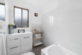 https://images.listonce.com.au/custom/160x/listings/131-ashbourne-street-herne-hill-vic-3218/495/01698495_img_04.jpg?jGECLeAybok
