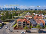 https://images.listonce.com.au/custom/160x/listings/131-beaconsfield-parade-albert-park-vic-3206/215/01090215_img_10.jpg?3rJqf1zgULg