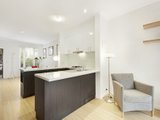 https://images.listonce.com.au/custom/160x/listings/131-dodds-street-southbank-vic-3006/543/01087543_img_02.jpg?_hzCAG-9kzE