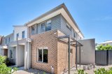 https://images.listonce.com.au/custom/160x/listings/131-hyde-park-avenue-craigieburn-vic-3064/006/01622006_img_01.jpg?0_gEXvU41AU