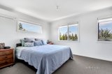 https://images.listonce.com.au/custom/160x/listings/131-hyde-park-avenue-craigieburn-vic-3064/006/01622006_img_13.jpg?zP3NrU1b_i8