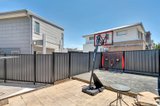 https://images.listonce.com.au/custom/160x/listings/131-hyde-park-avenue-craigieburn-vic-3064/006/01622006_img_17.jpg?Lk5Yhfs8VbU