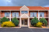 https://images.listonce.com.au/custom/160x/listings/131-mahers-road-warrenheip-vic-3352/280/01726280_img_05.jpg?9LIzKyy_6Uo
