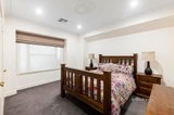 https://images.listonce.com.au/custom/160x/listings/131-nangathan-way-croydon-north-vic-3136/566/01504566_img_08.jpg?33Flw90WNWA