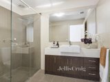 https://images.listonce.com.au/custom/160x/listings/131-nartanda-court-doncaster-east-vic-3109/991/01069991_img_05.jpg?g2Xld6yICMY