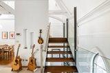 https://images.listonce.com.au/custom/160x/listings/131-richmond-terrace-richmond-vic-3121/017/01900017_img_09.jpg?3SH_4JsgxcA