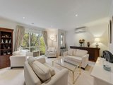 https://images.listonce.com.au/custom/160x/listings/131-rosedale-road-glen-iris-vic-3146/356/00829356_img_02.jpg?-eGS8AtOUcw