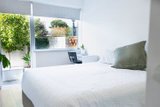 https://images.listonce.com.au/custom/160x/listings/131-york-street-saint-kilda-west-vic-3182/962/01912962_img_28.jpg?PL_ELzWrcLg