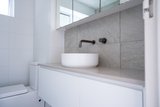 https://images.listonce.com.au/custom/160x/listings/131-york-street-st-kilda-west-vic-3182/962/01912962_img_05.jpg?YeMi3_IMmNA