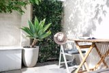 https://images.listonce.com.au/custom/160x/listings/131-york-street-st-kilda-west-vic-3182/962/01912962_img_29.jpg?mBzkr_btIPA