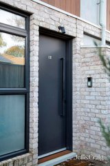 https://images.listonce.com.au/custom/160x/listings/131007-heidelberg-road-ivanhoe-vic-3079/723/01813723_img_02.jpg?96jn8C9GDME