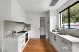 https://images.listonce.com.au/custom/160x/listings/1310a-hampton-street-hampton-vic-3188/699/01900699_img_06.jpg?HWyrr-I8PKE