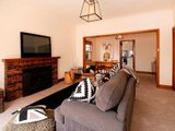 https://images.listonce.com.au/custom/160x/listings/1312-aberdeen-street-manifold-heights-vic-3218/972/01698972_img_05.jpg?DxaFWcFbrlk