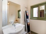 https://images.listonce.com.au/custom/160x/listings/1312-aberdeen-street-manifold-heights-vic-3218/972/01698972_img_11.jpg?_nR6QiTwygE
