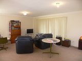 https://images.listonce.com.au/custom/160x/listings/1315-cambridge-road-mooroolbark-vic-3138/092/01525092_img_03.jpg?Abx4EiO-yIM