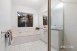 https://images.listonce.com.au/custom/160x/listings/131d-tovan-akas-avenue-bentleigh-vic-3204/664/01766664_img_12.jpg?u7MnnjacwPg
