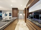 https://images.listonce.com.au/custom/160x/listings/132-beaconsfield-parade-albert-park-vic-3206/157/01088157_img_08.jpg?o89do49r4dM